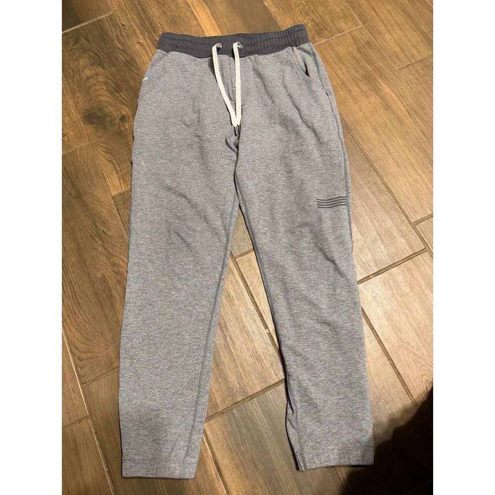 Vuori Men's Gray Jogger Sweats